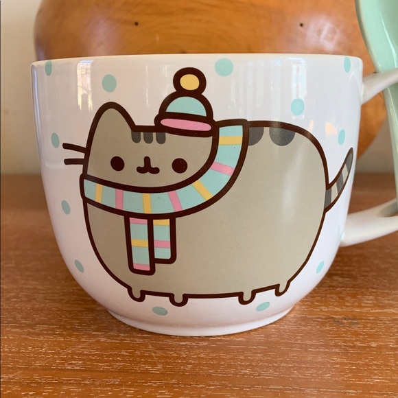 Rare Pusheen and Stormy Wintertime Soup Mug with Spoon - Picture 3 of 8
